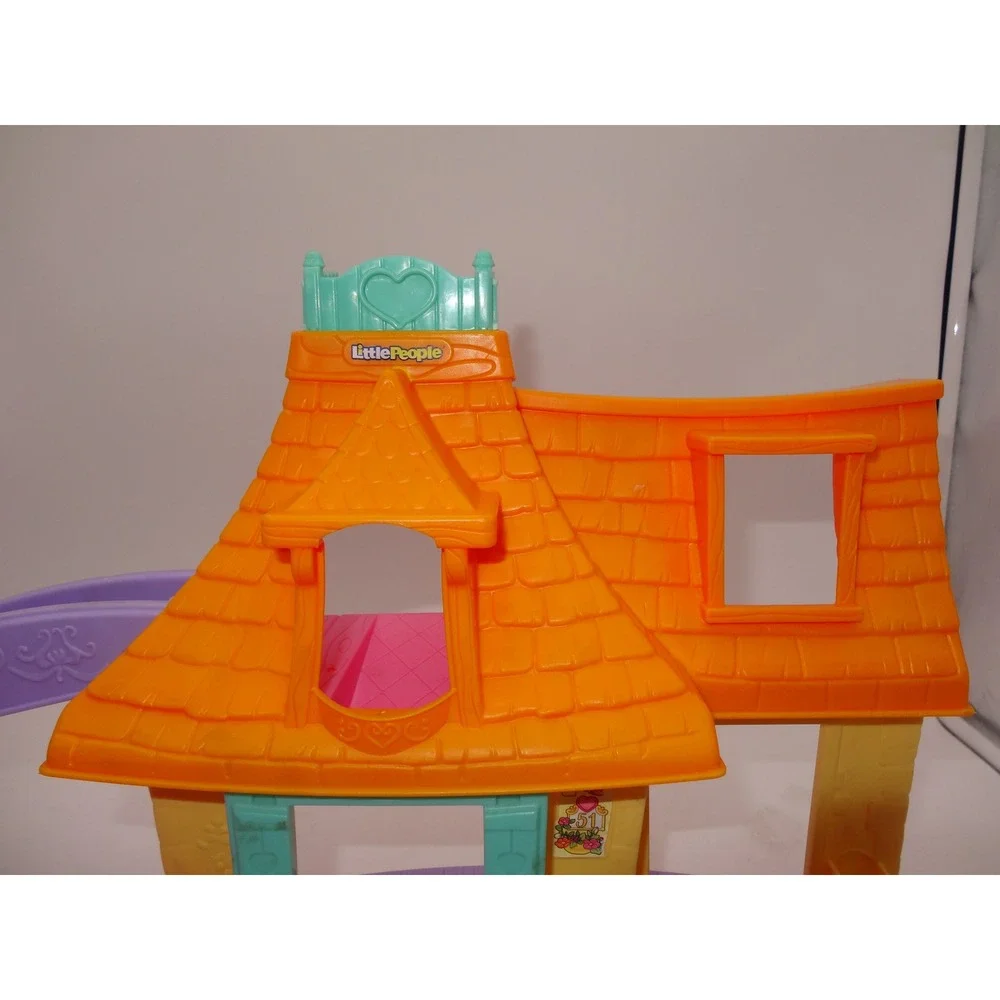 Fisher Price Little People Belle's Klip Klop Cottage Disney‎ Princess Belle